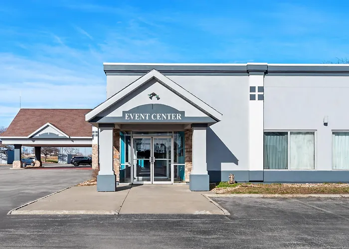 Suburban Studios Fort Dodge
