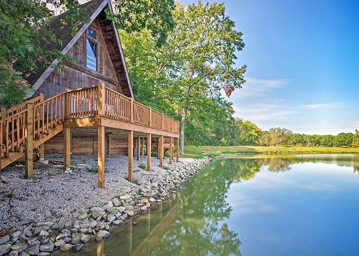 Lakefront A-Frame Cabin With Community Perks