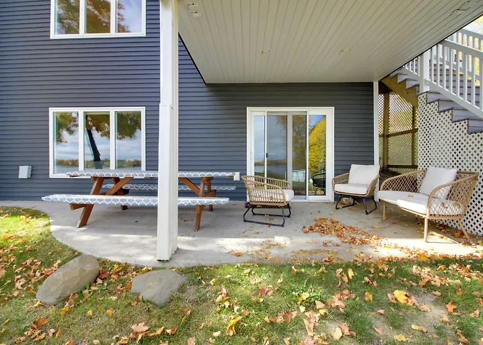 Pearl Lake Retreat W/ Dock & Stunning Views!