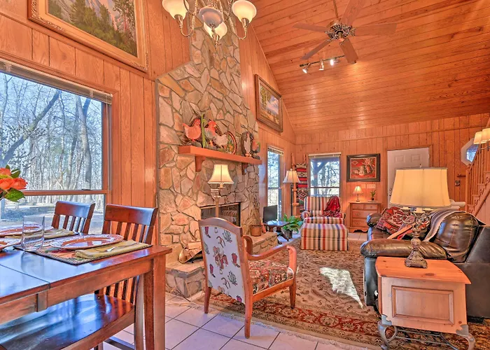 Serene Cabin W/ Riverfront Views & Access!