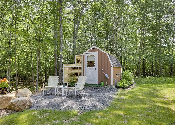 Maine Cottage W/ Dock & Kayaks, Near Augusta!