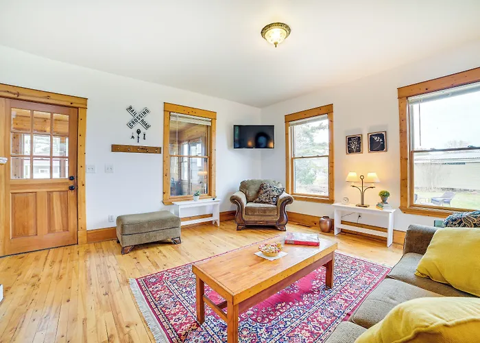 Railroad Bunkhouse In Mackinaw City, 3 Mi To Beach