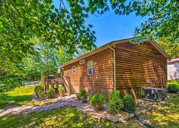 Country Cottage < 3 Mi To Dale Hollow Lake!