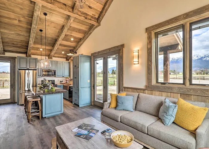 Stunning Kalispell Cottage On 30-Acre Farm!