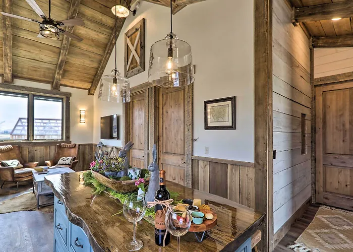 Stunning Kalispell Cottage On 30-Acre Farm!