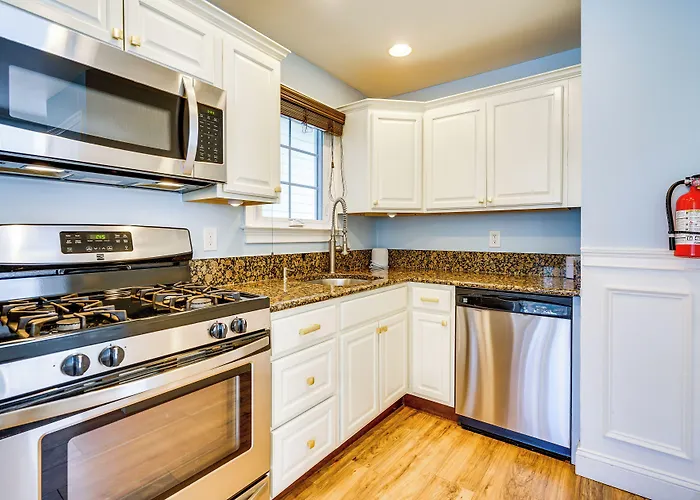 New Jersey Abode - Near Theme Parks, Walk To Beach