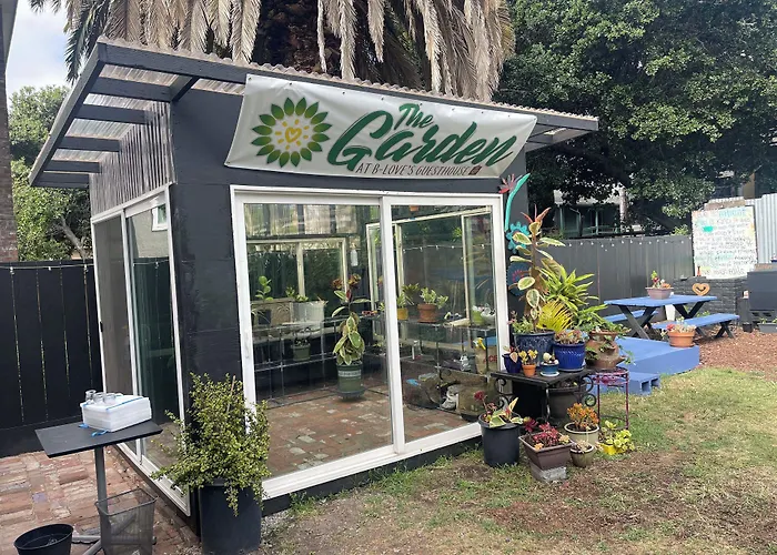 B-Love'S Guest House