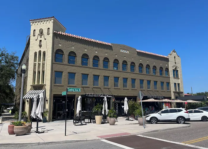 Mari Jean Hotel - All Adults Welcome