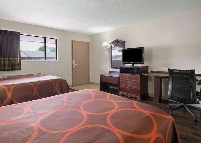 Super 8 By Wyndham Youngstown/Girard