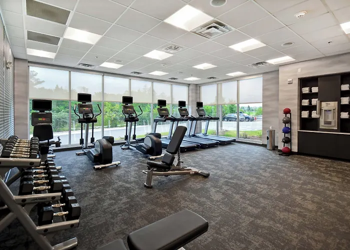 Fairfield Inn & Suites By Marriott Milwaukee North