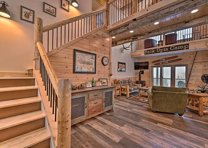 Rustic 3-Story Pittsburg Cabin W/ Lake & Mtn Views