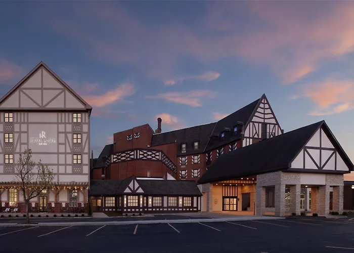 Hotel Royer Urbana Champaign, Tapestry Collection By Hilton