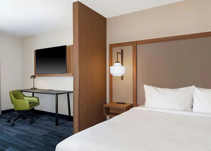 Fairfield By Marriott Inn & Suites Norfolk