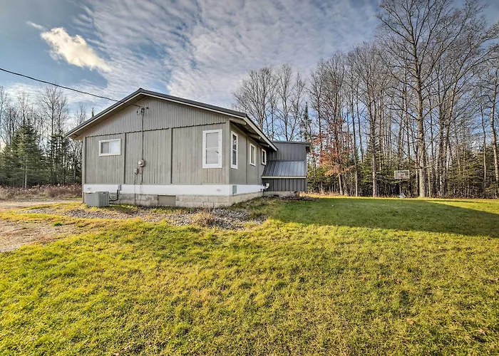 Cornell Home W/ Fire Pit & Hunting Access!