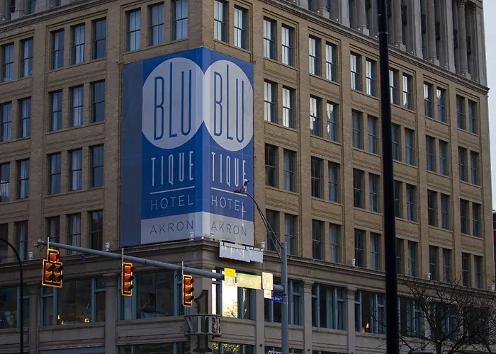 Blu-Tique, Akron, A Tribute Portfolio Hotel