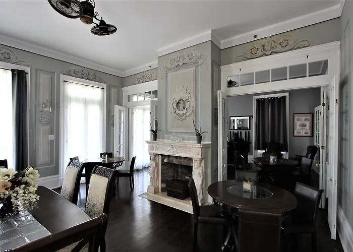 The George Manor