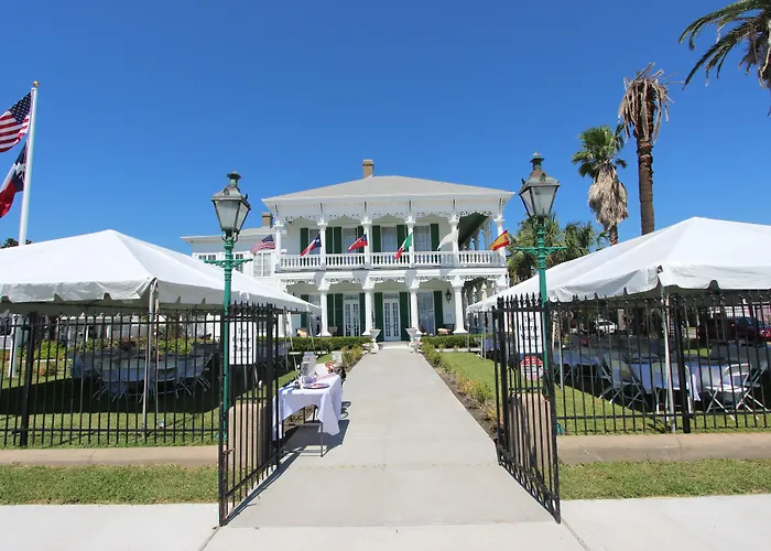 The George Manor