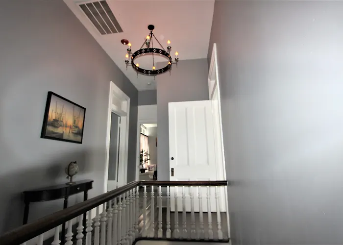 The George Manor