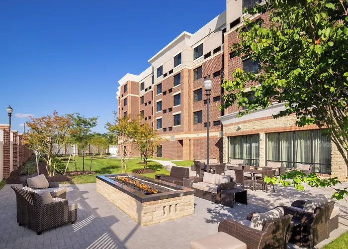 Courtyard By Marriott Bowie