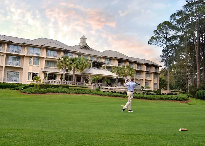 Inn And Club At Harbour Town