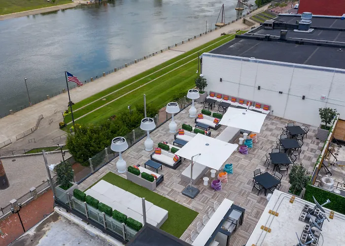 Studio 154 Hotel