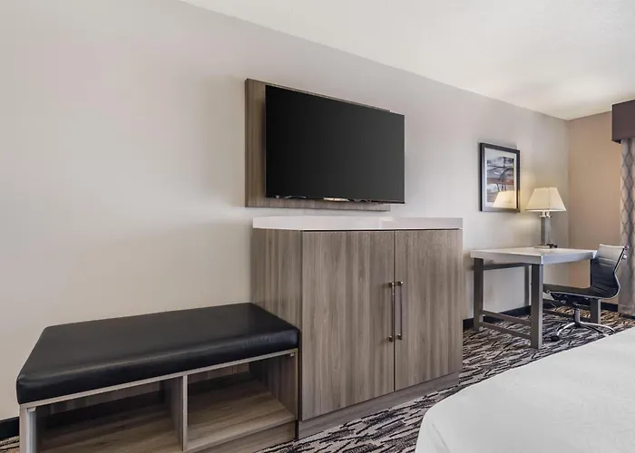 Best Western Plus Mountain View Auburn Inn