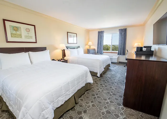 Meadowlands Plaza Hotel