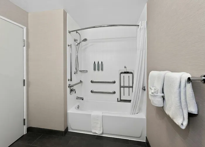 Courtyard By Marriott Albany