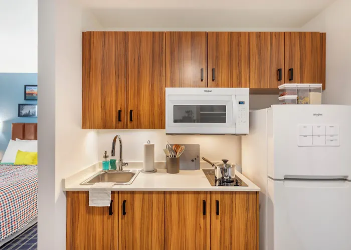 Uptown Suites Extended Stay Miami Fl - Homestead