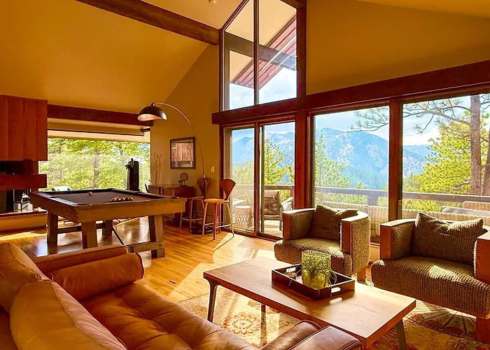 Chic Boulder Mountain Home W/ Hot Tub + Views