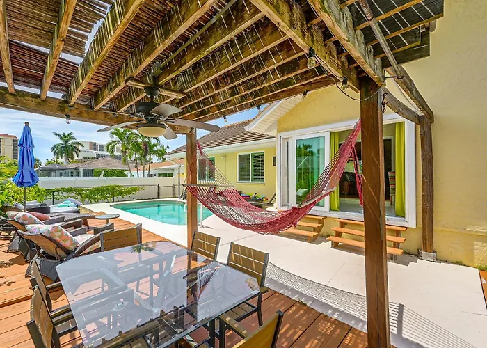 Walk To Beach & Jw Marriott | Heated Pool