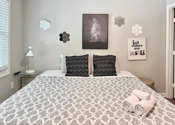 New Entire Place Cozy Quiet 2B2B Townhouse Sp1261