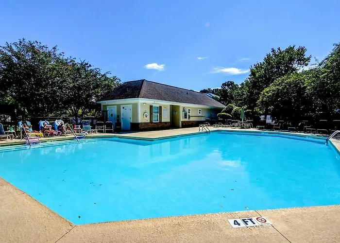 Golf Retreat 832