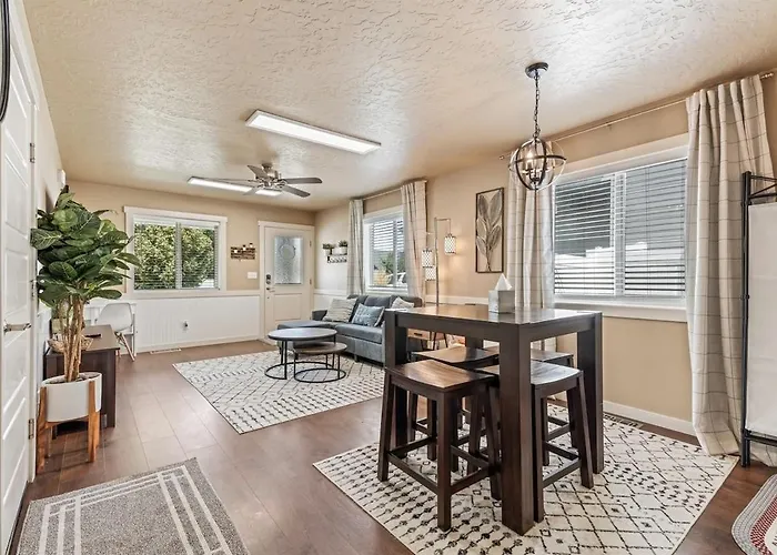 Smart Comfort 2 Bed 2 Bath Near College Of Idaho