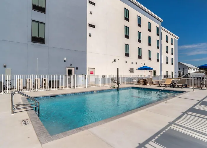 Comfort Inn & Suites Panama City Beach - Pier Park Area
