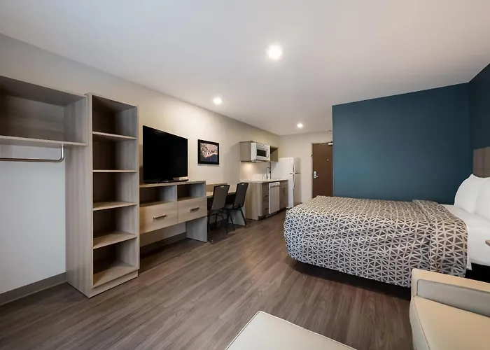 Woodspring Suites Wixom - Novi