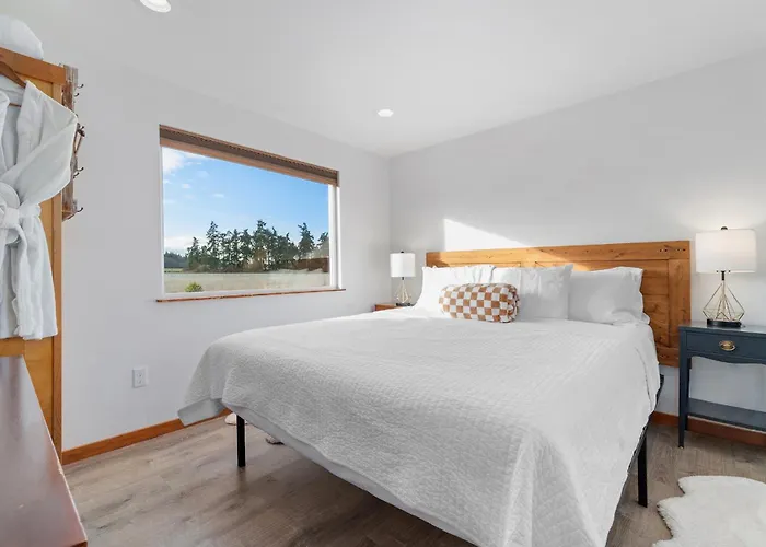 Frontier Farmhousemountain Views, Hot Tub & Sauna