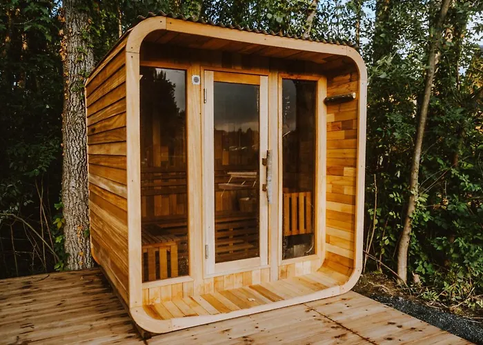 Finger Lakes Treehouse