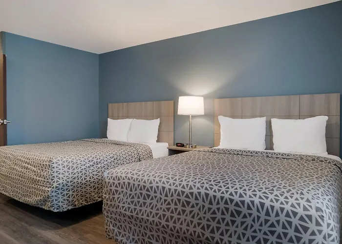 Woodspring Suites Detroit Sterling Heights