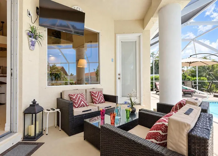 Villa Haze, Private Heated Pool & Spa, South Cape Coral