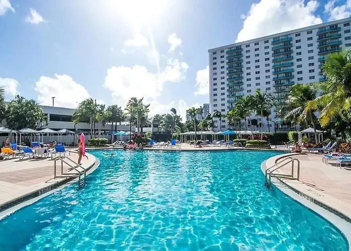 Modern Oceanview Condo - Steps To The Beach!
