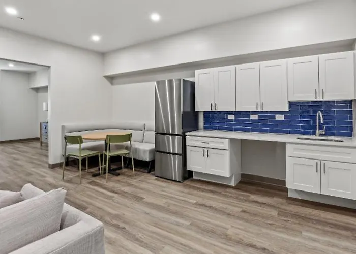 Seaport Suites