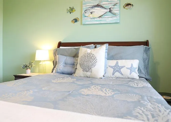 Dolphin Bay In Boca Ciega Resort - 2Br, Pool, Bay View