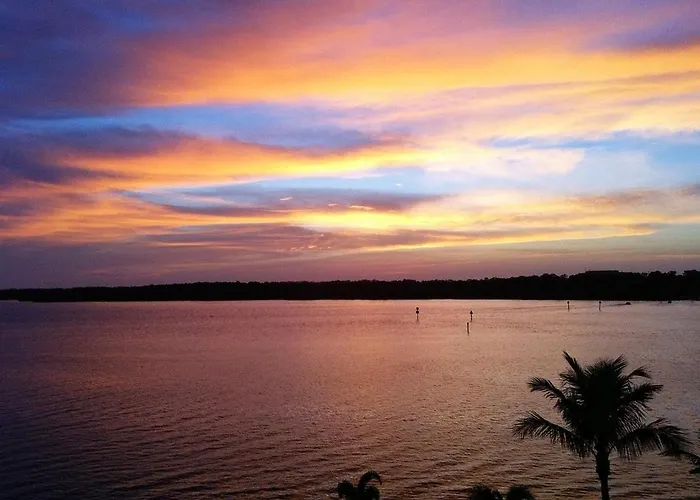 Dolphin Bay In Boca Ciega Resort - 2Br, Pool, Bay View