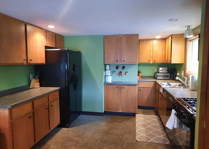 Whole Home, Private Lake, Sauna, Wfh Office