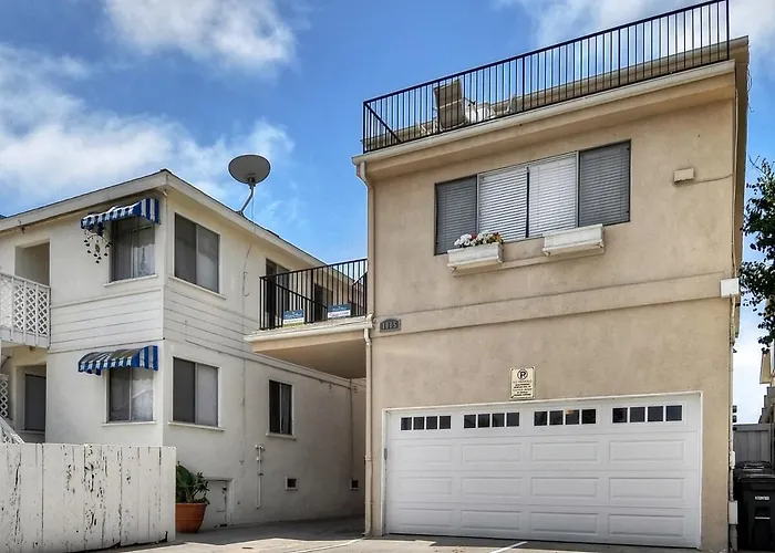 1005 E Balboa 2