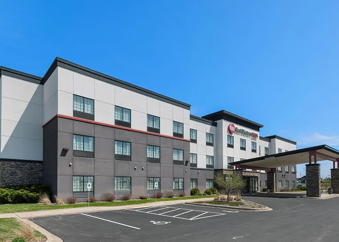 Best Western Plus New Richmond Inn & Suites