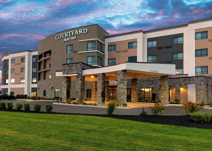 Courtyard By Marriott Cleveland Elyria