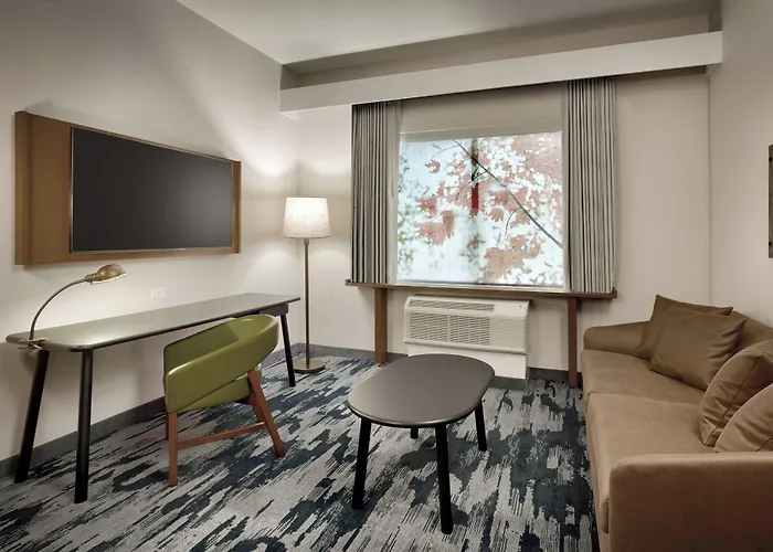Fairfield Inn & Suites By Marriott Fort Smith