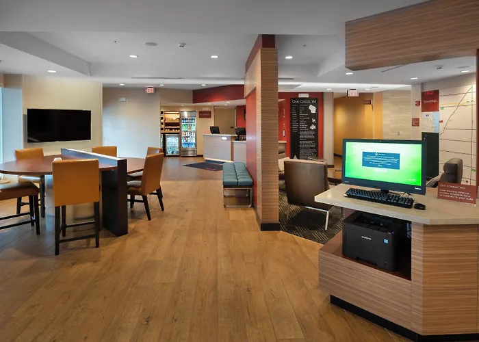 Towneplace Suites By Marriott Milwaukee Oak Creek